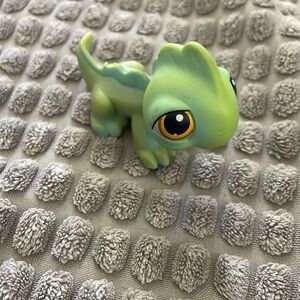 Littlest pet shop iguana
